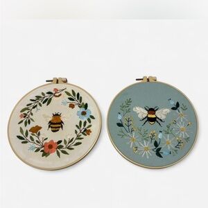 Bee and Floral Embroidery Hoop Set